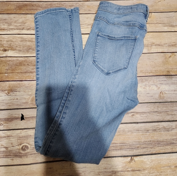 Hollister High Rise - Picture 3 of 3